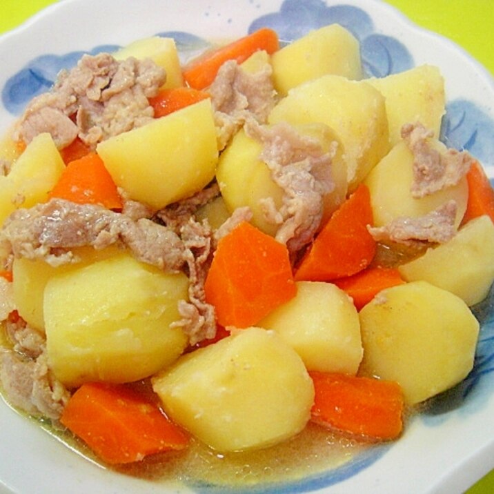 じゃがいもと豚肉人参の塩麹煮